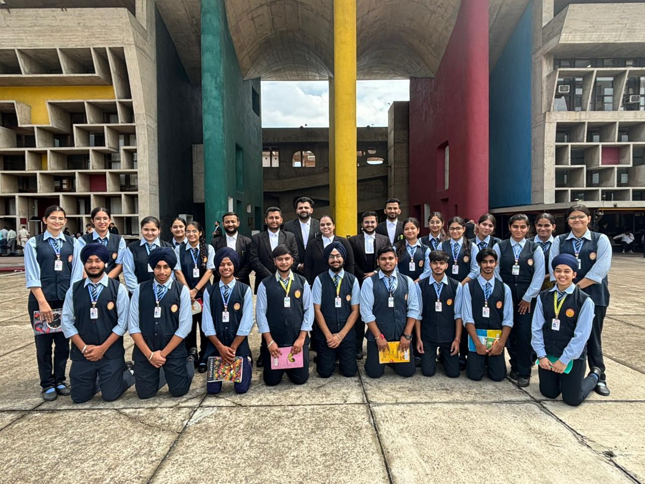 Students of XII Humanities of SHCS,SEC-39 on visit to the Punjab and Haryana High Court Chandigarh